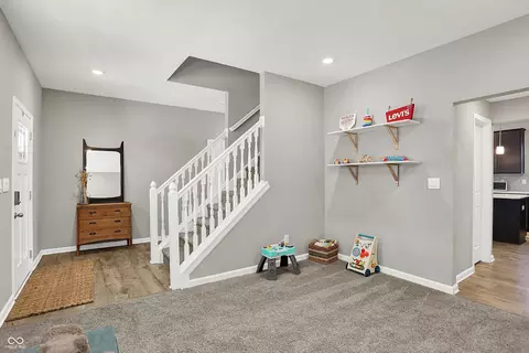 Entry Way - 637 Kilmore Dr, Pendleton, IN 46064 photo 1 of 4