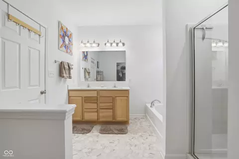 Bath - 6838 Aster Dr, Pendleton, IN 46064 photo 1 of 3