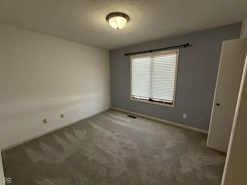 Bedroom - 5202 E Harvard Ct, Columbus, IN 47203 photo 4 of 7