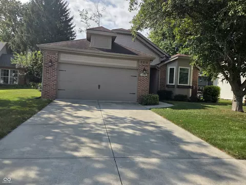 7438 Deville Ct, Indianapolis, IN 46256