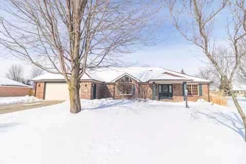166 W Woodland Dr, Pendleton, IN 46064