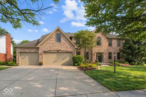 10236 Bent Tree Ln, Fishers, IN 46037