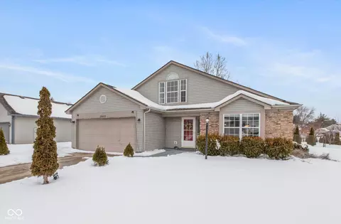 1042 Scarlet Oak Ln, Mooresville, IN 46158