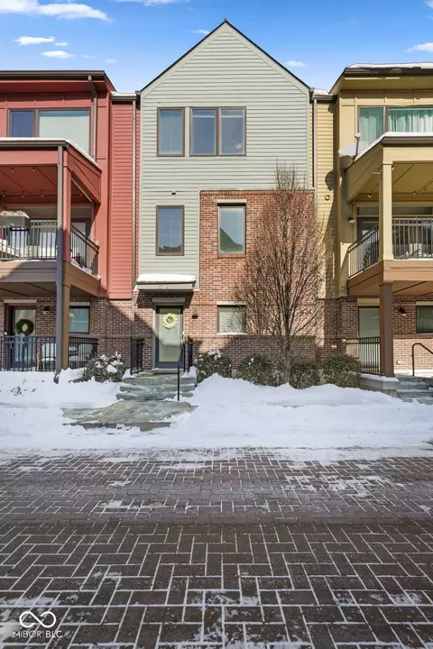 612 Pomeroy St, Indianapolis, IN 46202