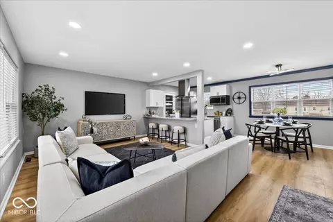 Living - 1050 E 106th St E, Indianapolis, IN 46280 photo 1 of 5