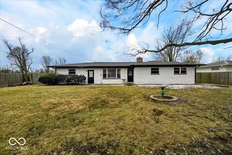 Exterior - 1050 E 106th St E, Indianapolis, IN 46280 photo 2 of 3