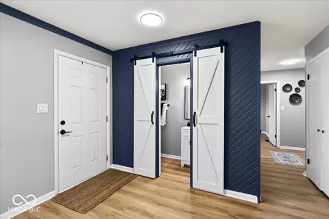 Entry Way - 1050 E 106th St E, Indianapolis, IN 46280 photo 1 of 3