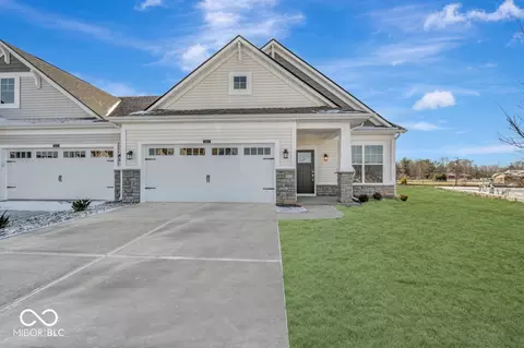 10601 Mangrove Dr, Indianapolis, IN 46239