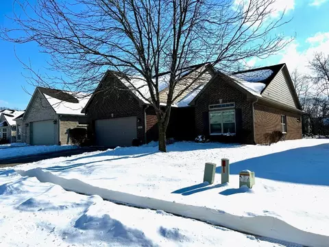 8367 Helmsley Ct, Fishers, IN 46038