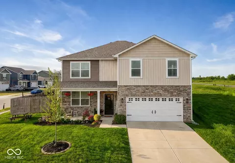 3155 W Haberdashery Dr, Monrovia, IN 46157