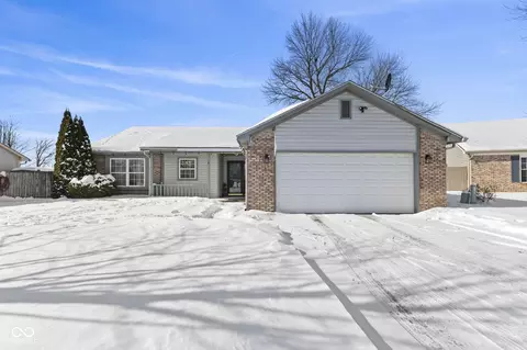 4 Westview Pl, Bargersville, IN 46106