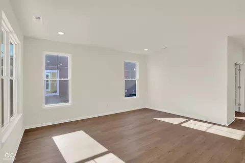 Living - 2887 Piper Pl, Plainfield, IN 46168 photo 2 of 3