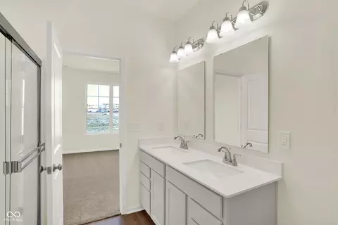 Bath - 2887 Piper Pl, Plainfield, IN 46168 photo 2 of 4