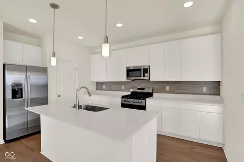Kitchen - 2887 Piper Pl, Plainfield, IN 46168 photo 4 of 7