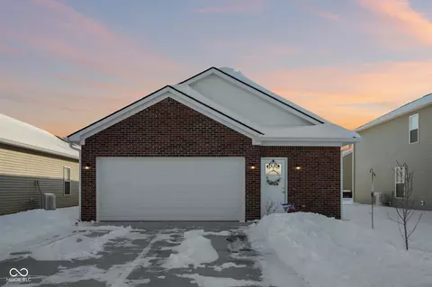 1431 Wigwam Ln, Martinsville, IN 46151
