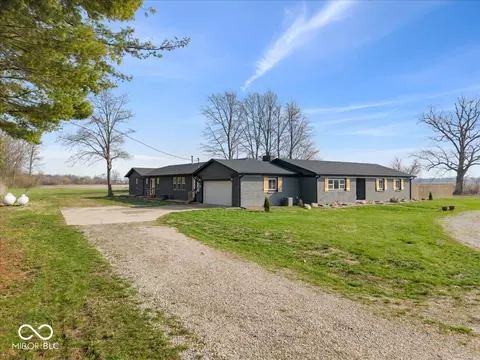 732 W 700 N, Fortville, IN 46040