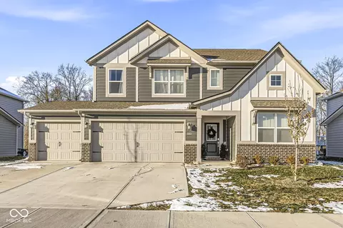 2128 Bauer Creek Dr, Whitestown, IN 46075