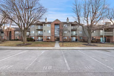 4321 Village Parkway Cir W #6, Indianapolis, IN 46254