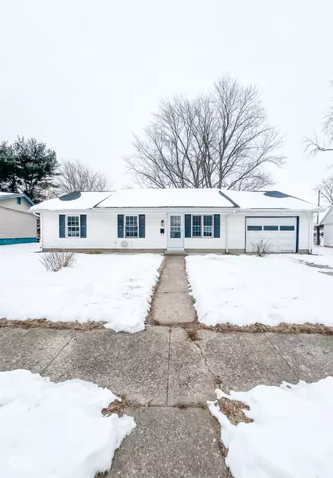 1508 Woodside Dr, Crawfordsville, IN 47933
