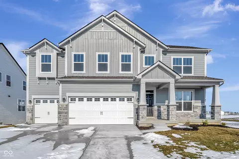 3653 Hayden Valley Dr, Bargersville, IN 46106