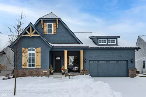 1951 Granville Dr, Westfield, IN 46074