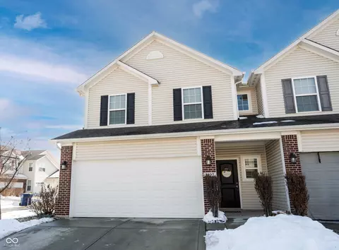 9657 Calamus Dr, Noblesville, IN 46060