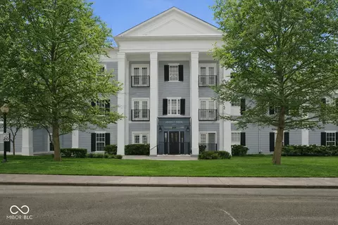 12833 Tradd St #2A, Carmel, IN 46032