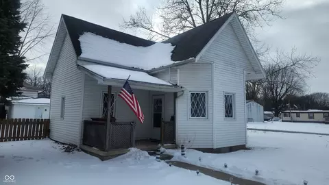 307 W Adams St, Darlington, IN 47940