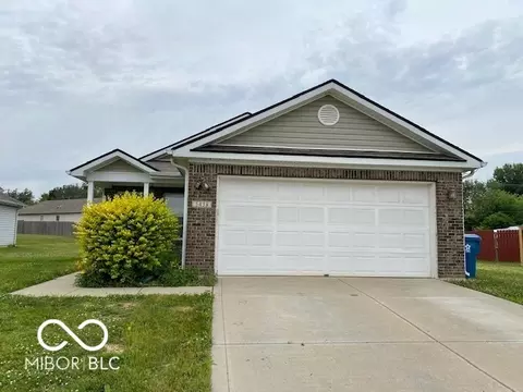 5438 Dollar Run Dr, Indianapolis, IN 46221
