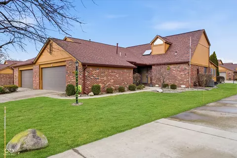 1918 E Summer Pl E, Anderson, IN 46012