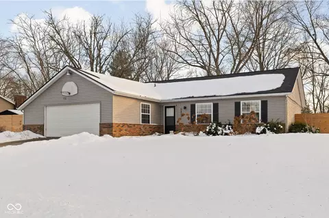 5823 Lakeland Dr, Indianapolis, IN 46220