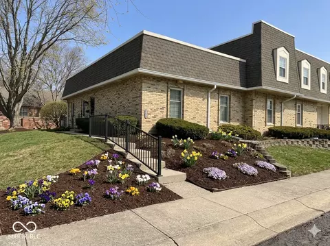 1310 Kings Cove Ct, Indianapolis, IN 46260