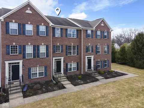 9010 Mercer Dr, Fishers, IN 46038