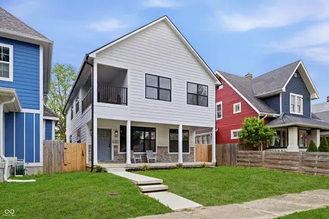 Exterior - 220 Eastern Ave, Indianapolis, IN 46201 photo 3 of 8