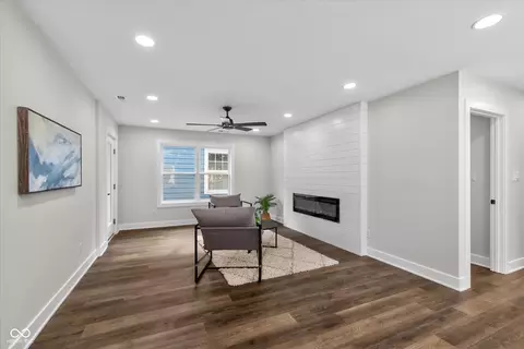 Living - 220 Eastern Ave, Indianapolis, IN 46201 photo 2 of 2