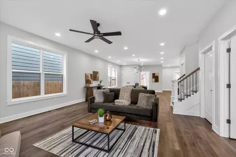 Living - 220 Eastern Ave, Indianapolis, IN 46201 photo 1 of 2