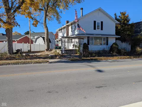 224 Lafayette Ave, Lebanon, IN 46052