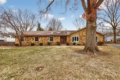 4734 Buckingham Ct, Carmel, IN 46033