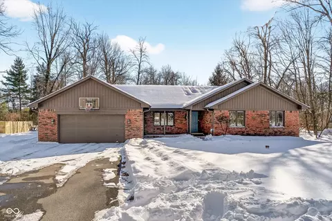 9831 Chestnut Ln, Indianapolis, IN 46239