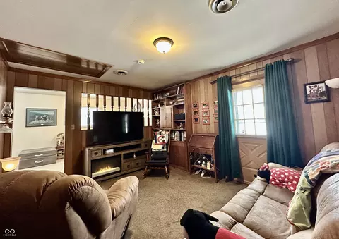 306 Ada Ln, Beech Grove, IN 46107 photo 25