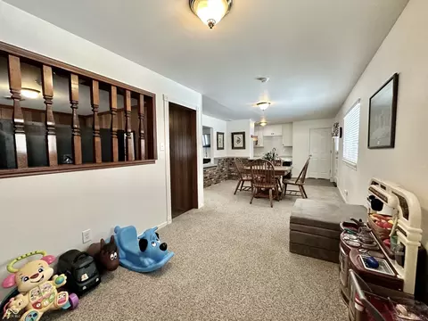 306 Ada Ln, Beech Grove, IN 46107 photo 9
