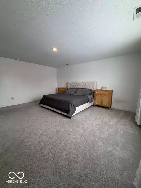 Bedroom - 8690 Lester Pl, Pendleton, IN 46064 photo 3 of 5
