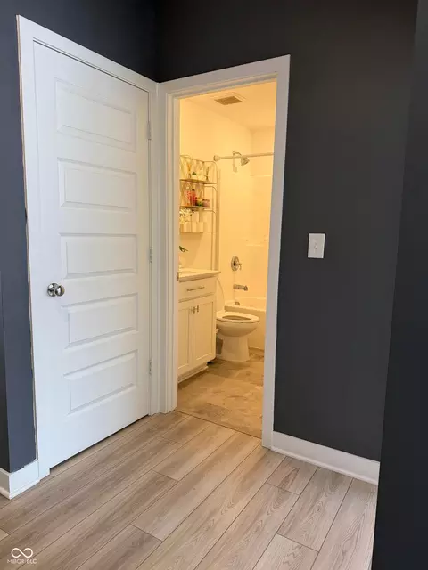 Bath - 8690 Lester Pl, Pendleton, IN 46064 photo 1 of 6