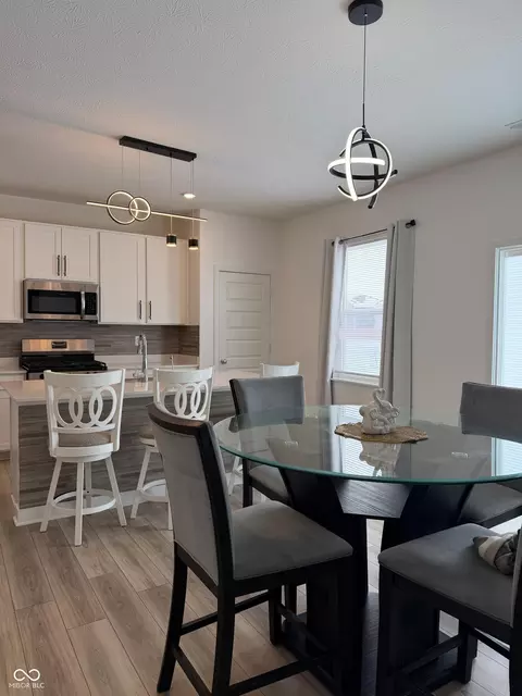 Dining - 8690 Lester Pl, Pendleton, IN 46064 photo 2 of 2