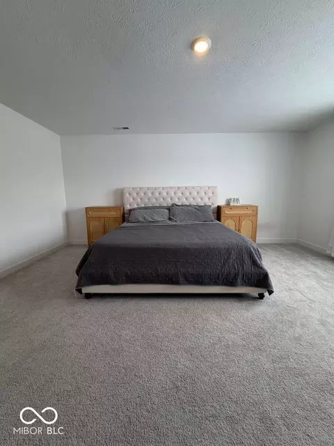 Bedroom - 8690 Lester Pl, Pendleton, IN 46064 photo 2 of 5