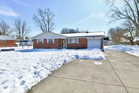 657 Walnut St, Whiteland, IN 46184