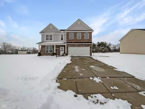9445 Treyburn Lakes Dr, Indianapolis, IN 46229