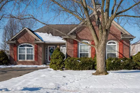 1712 Turning Leaf Dr, Franklin, IN 46131
