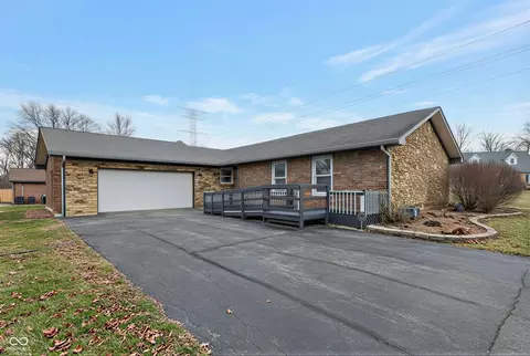 477 S Restin Rd, Greenwood, IN 46142