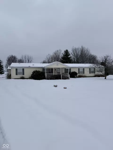 8740 W State Road 256, Lexington, IN 47138